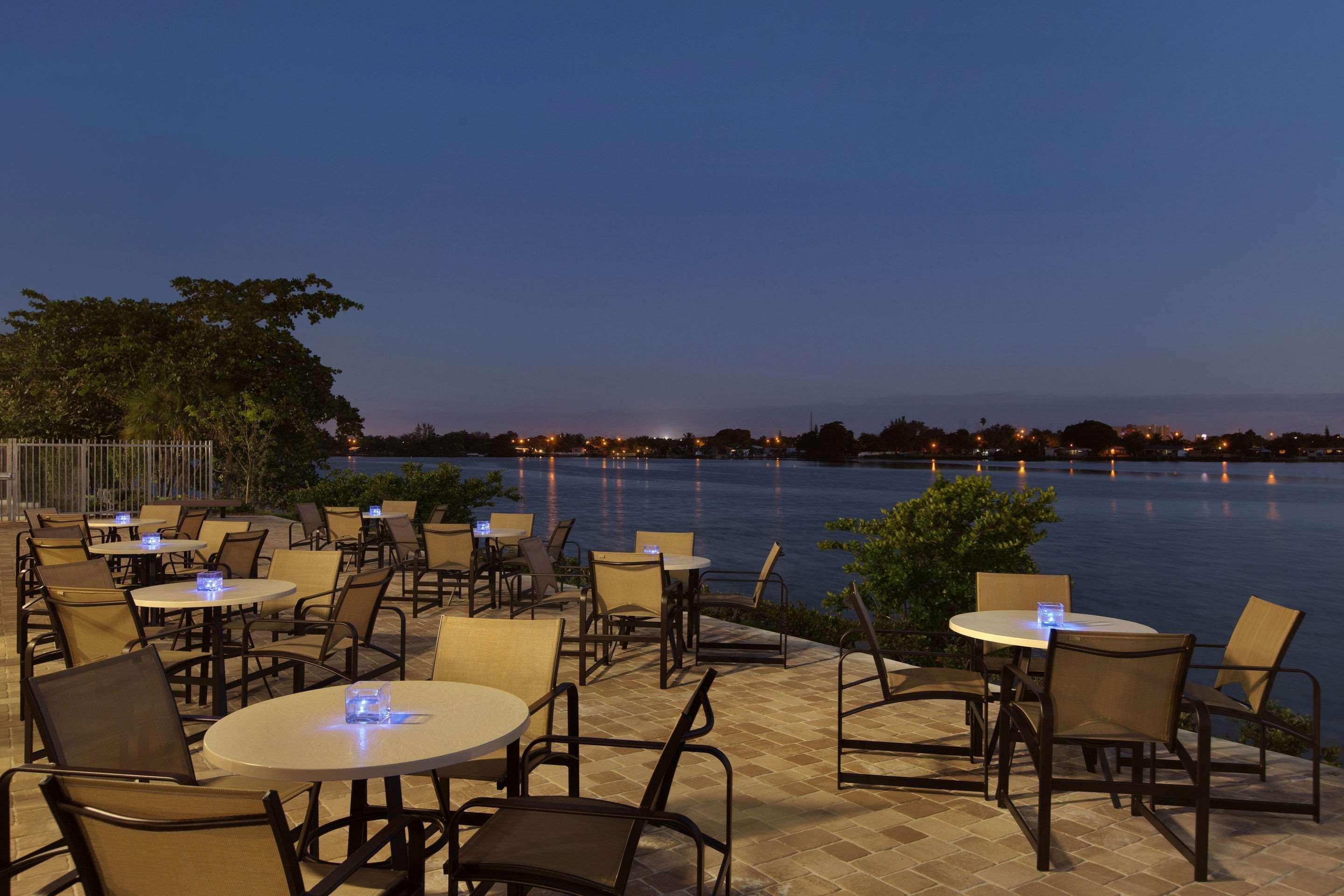 Cambria Hotel Miami Airport - Blue Lagoon Exteriér fotografie