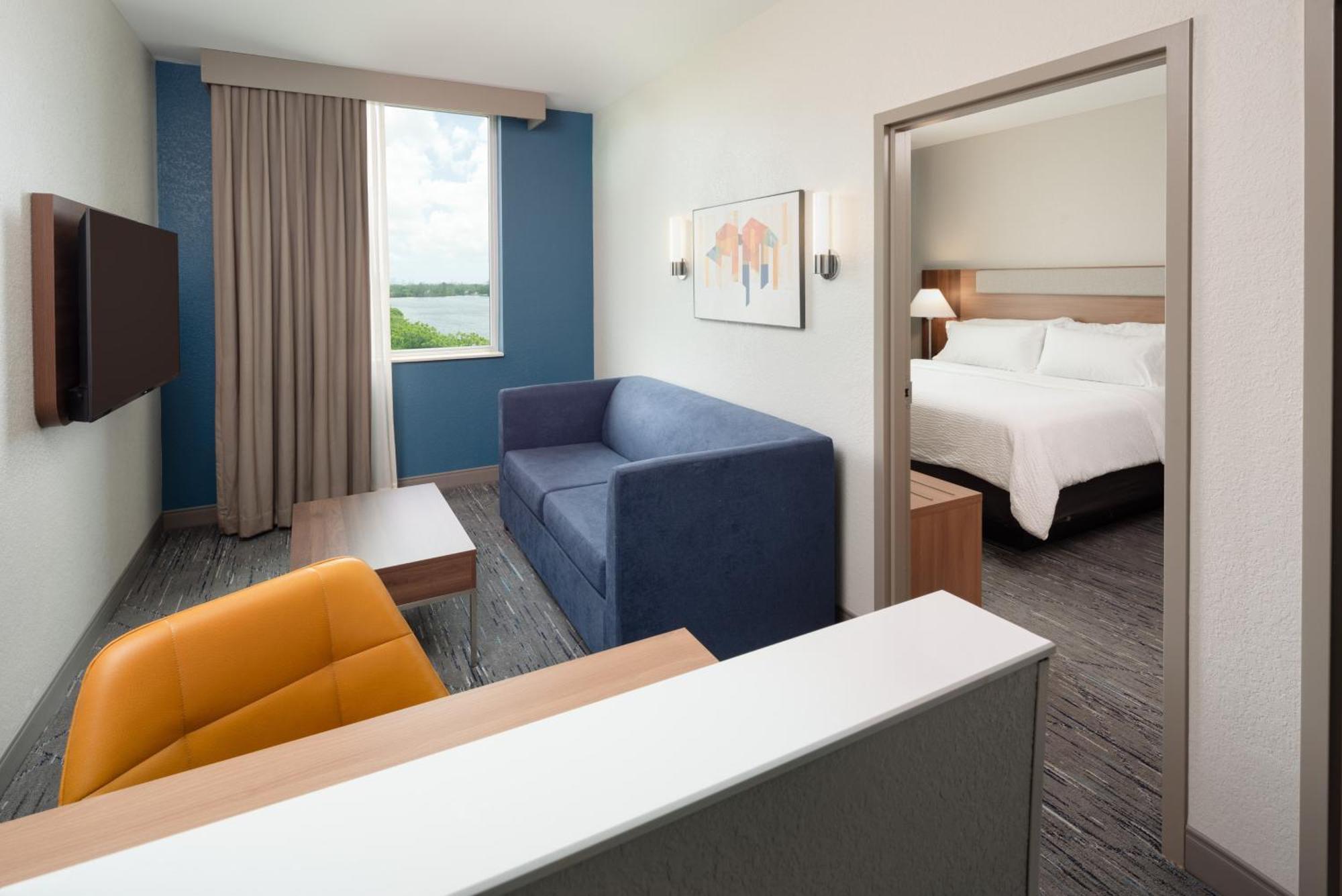 Holiday Inn Express Miami Airport-Blue Lagoon Area By Ihg Miami Springs Exteriér fotografie
