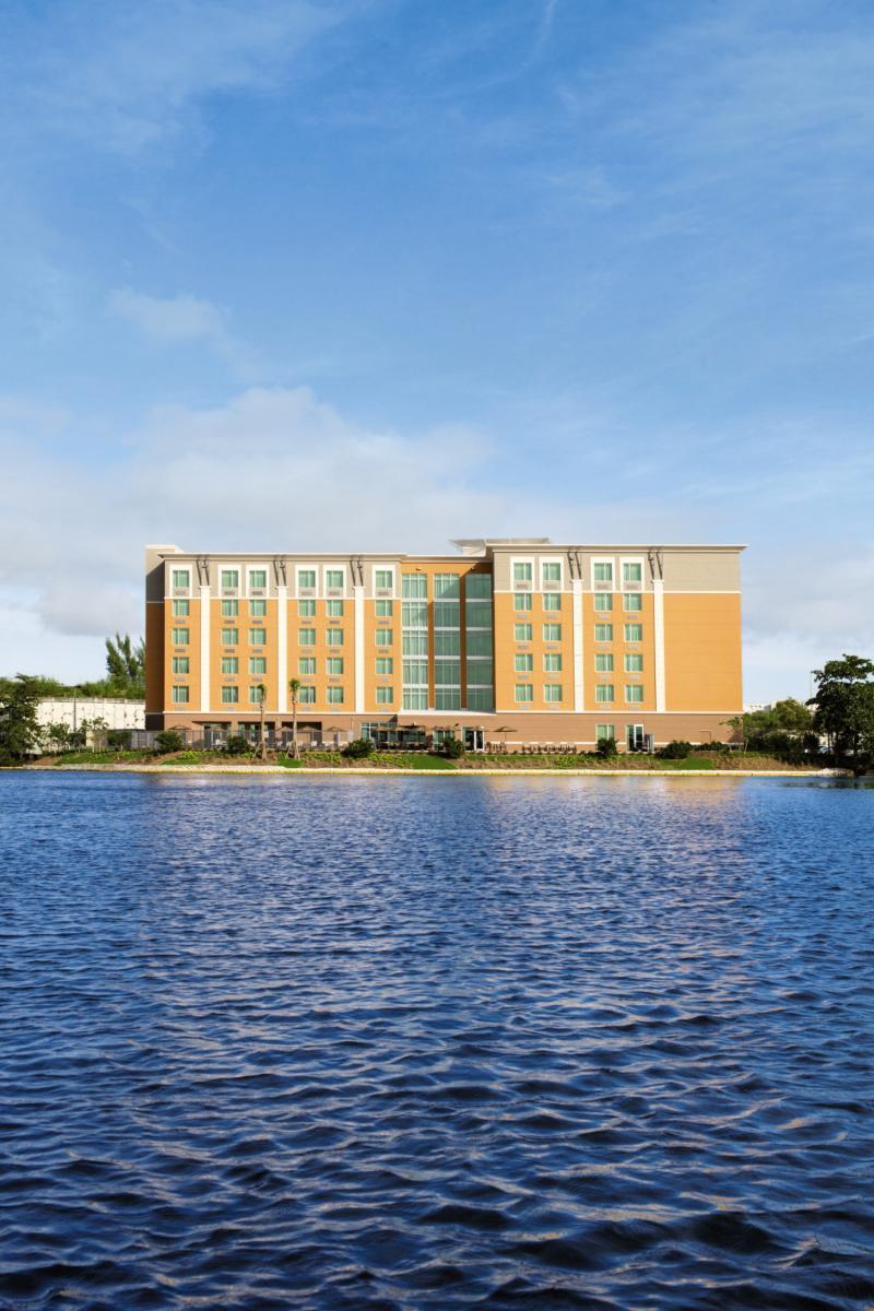 Holiday Inn Express Miami Airport-Blue Lagoon Area, An Ihg Hotel Exteriér fotografie